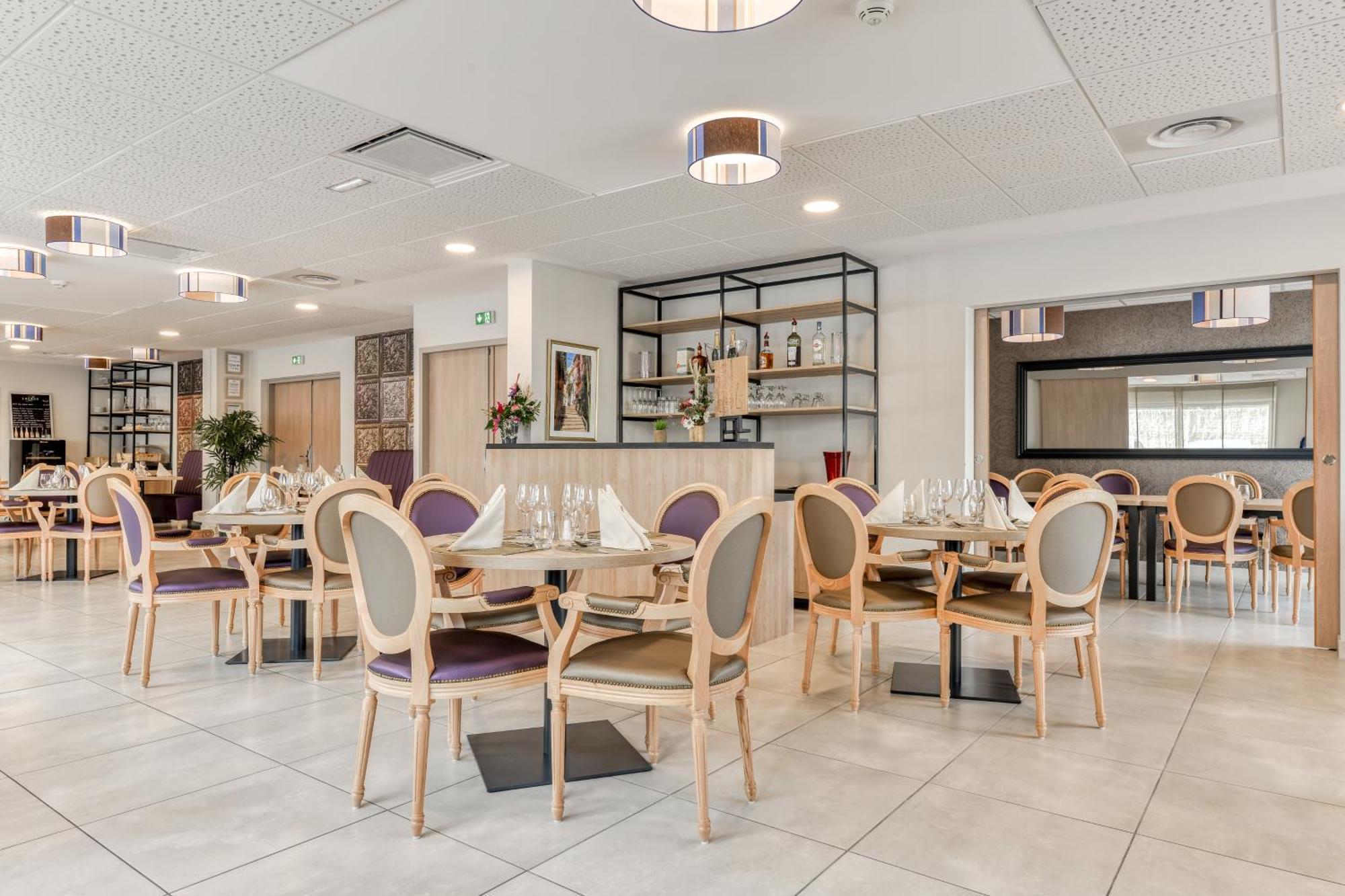 Zenitude Hotel-residences Aparthotel *